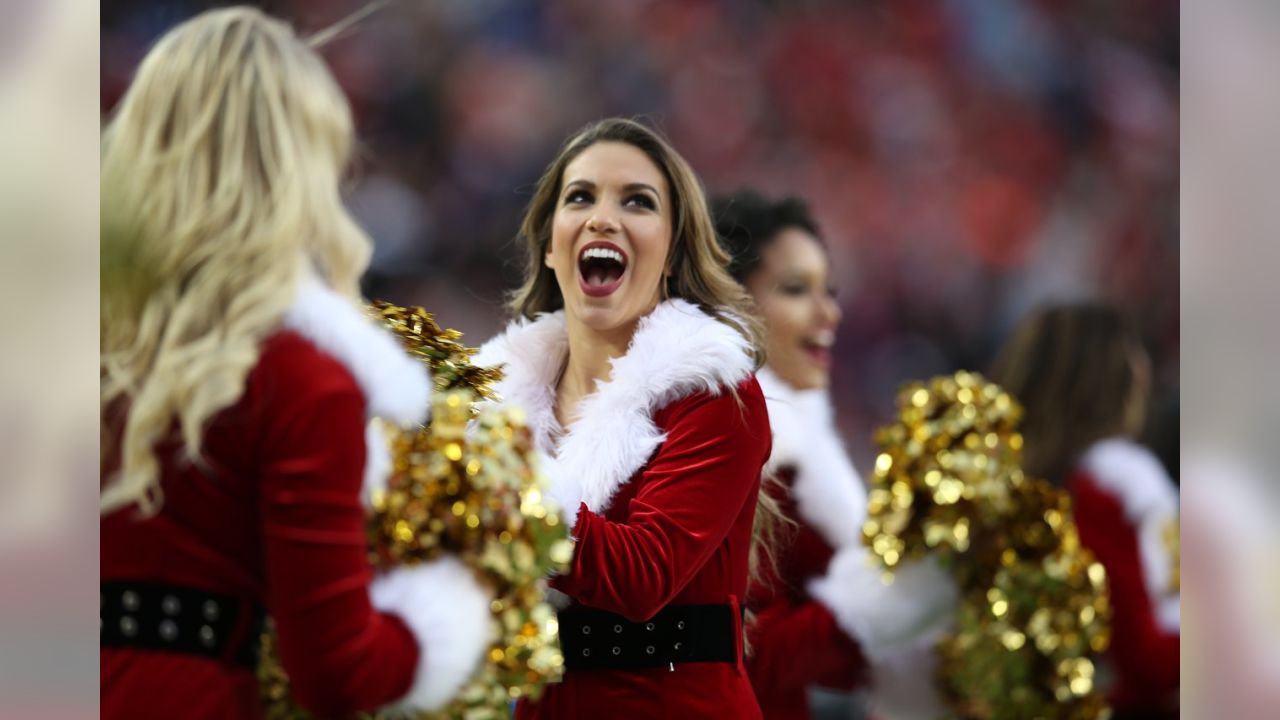 49ers Gold Rush  Cheerleading outfits, 49ers cheerleaders, Nfl