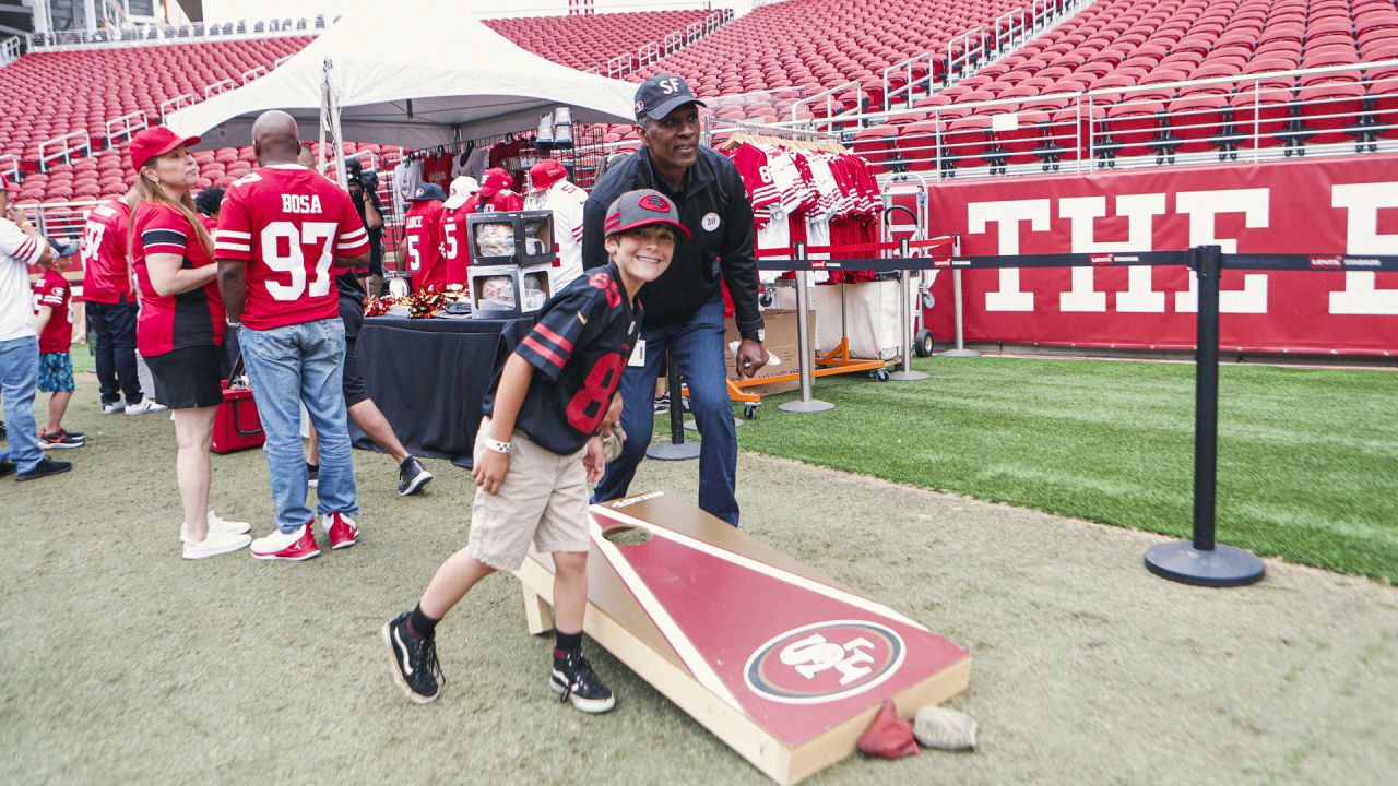 49ers Foundation Hosts Third-Annual Picnic on the Field