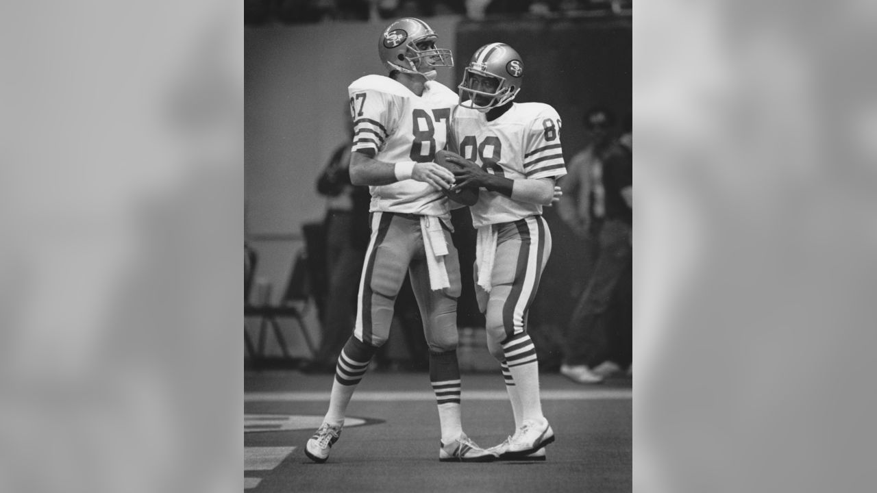 49ers to unveil Dwight Clark statue, players to wear '87' helmet decals  during 2018 season - Niners Nation