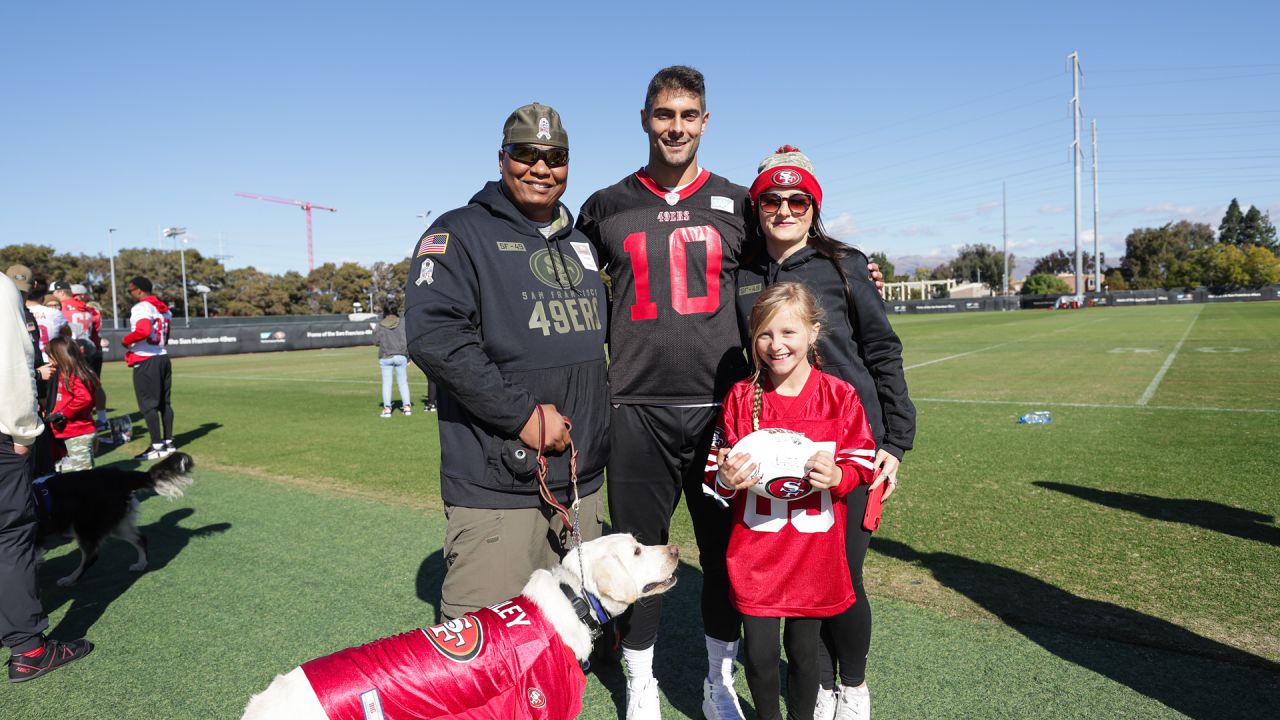 My 4m old pup's first Niners game - Welcome to the Niners pawty, pal! : r/ 49ers