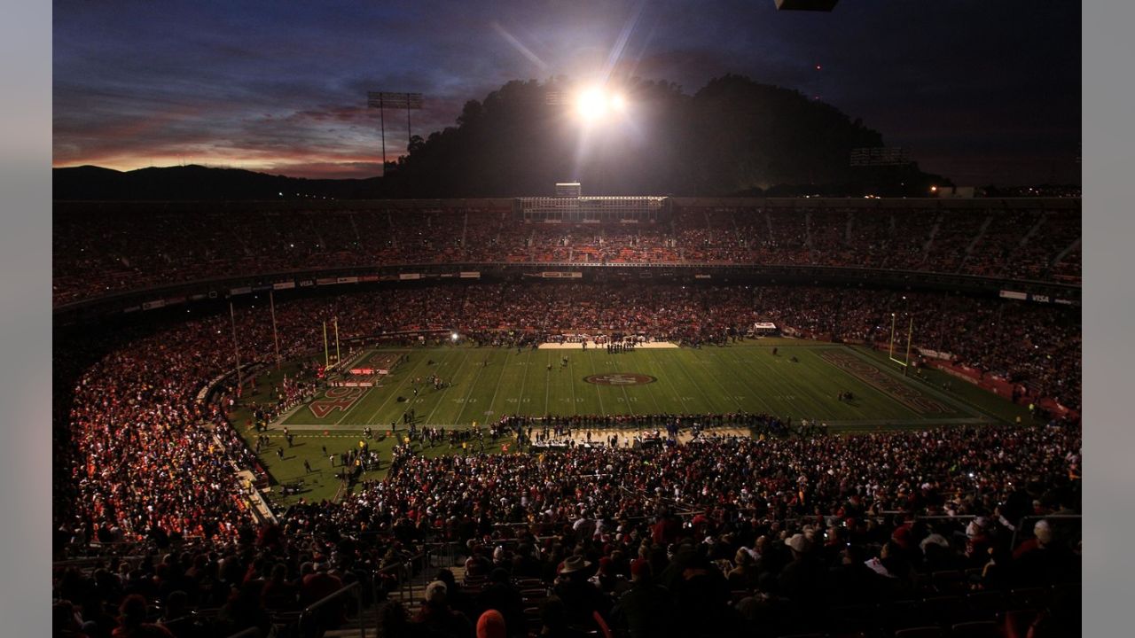 Goodbye grungy Candlestick Park, hello new 49ers stadium