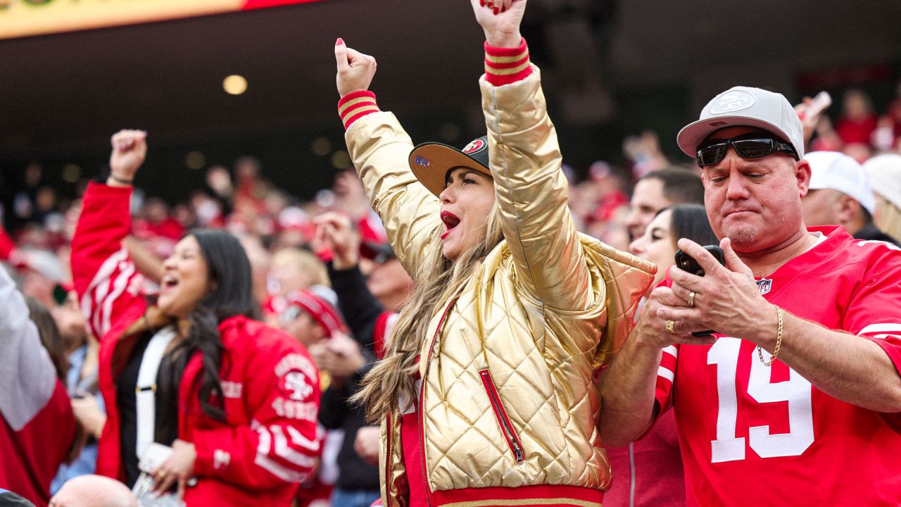 San Francisco 49ers on X: Cheer on the 49ers as they take on the Rams with  fellow Faithful at The Crossing in San Francisco for a FREE 49ers PRIDE  Watch Party pres.