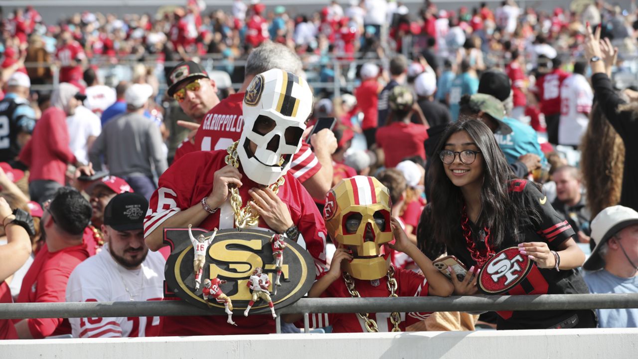 Traveling Faithful: 49ers Fans on the Road in 2021