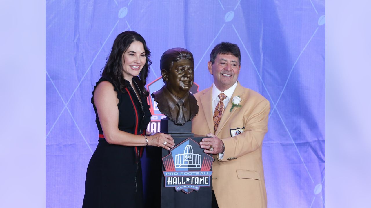 Eddie DeBartolo honored by 49ers team unworthy of his success as owner