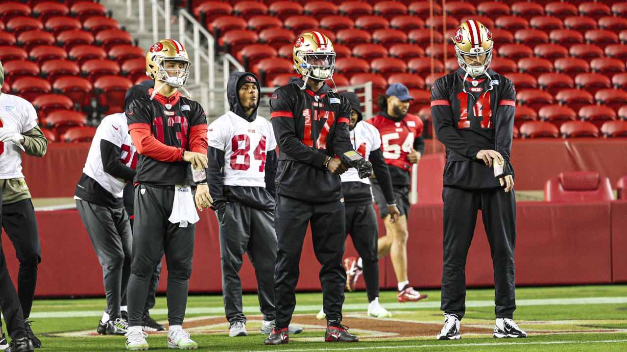 49ers Players Practice in Levi's® Stadium Before 'TNF' vs. the Seahawks