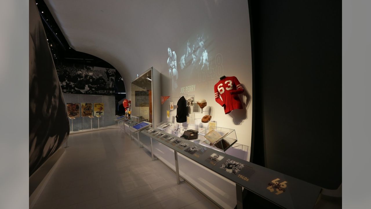 A Glimpse at the 49ers Museum