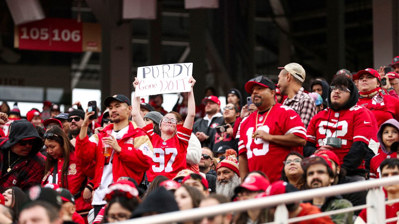 Meet the 49ers Faithfulistas Fan Club