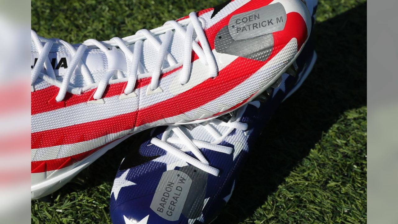 Dez Bryant's cleats for playoff game include reused Nikes and a