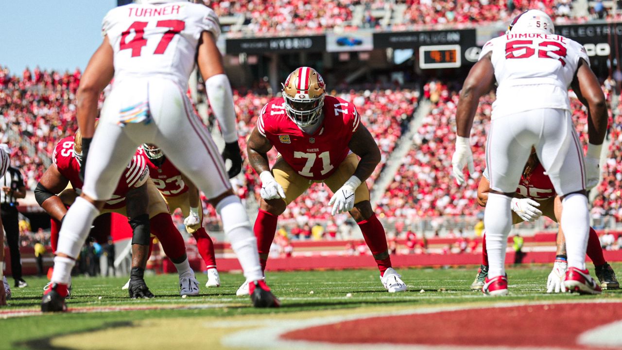 Arizona Cardinals vs. San Francisco 49ers. Fans support on NFL Game.  Silhouette of supporters, big screen with two rivals in background Stock  Photo - Alamy