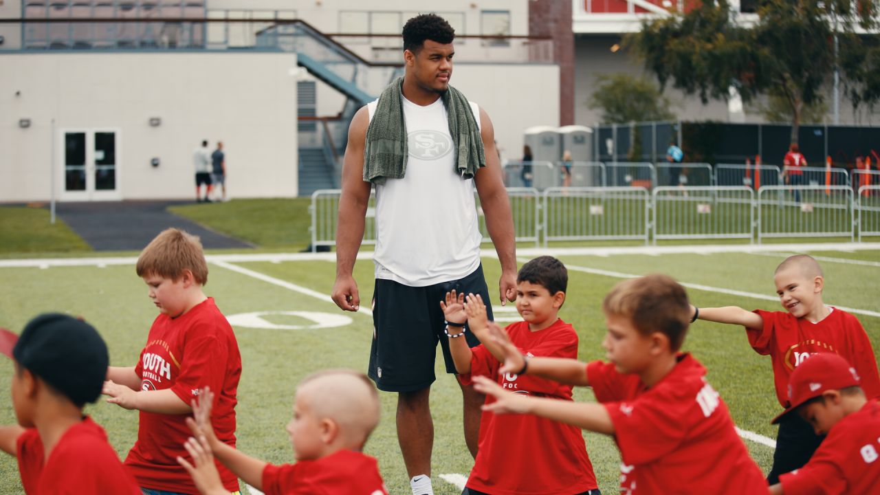 Faithful, Here's How You Can Help Arik Armstead in His WPMOY Campaign