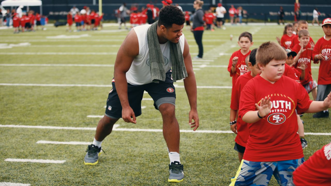 49ers Arik Armstead hosts Stay Hungry youth camp at Sacramento State -  Sactown Sports