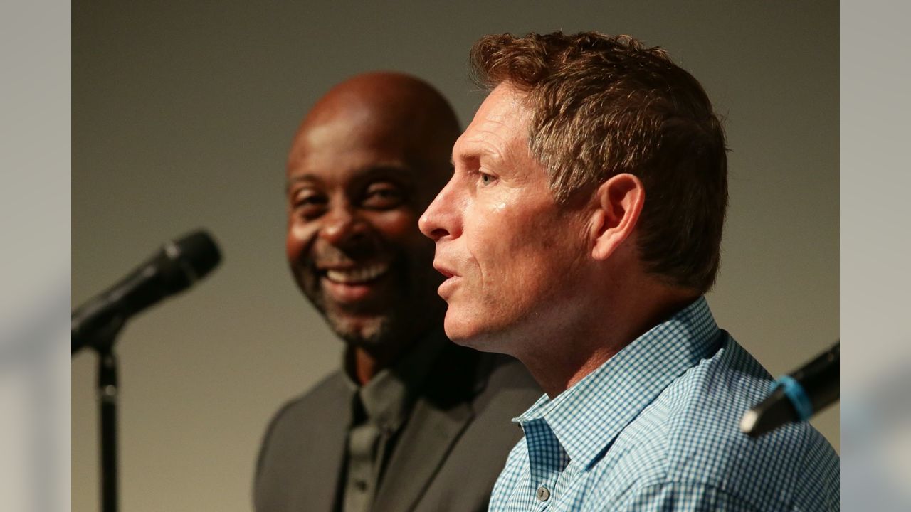 Steve Young, Jerry Rice Raise Awareness for Community Efforts at