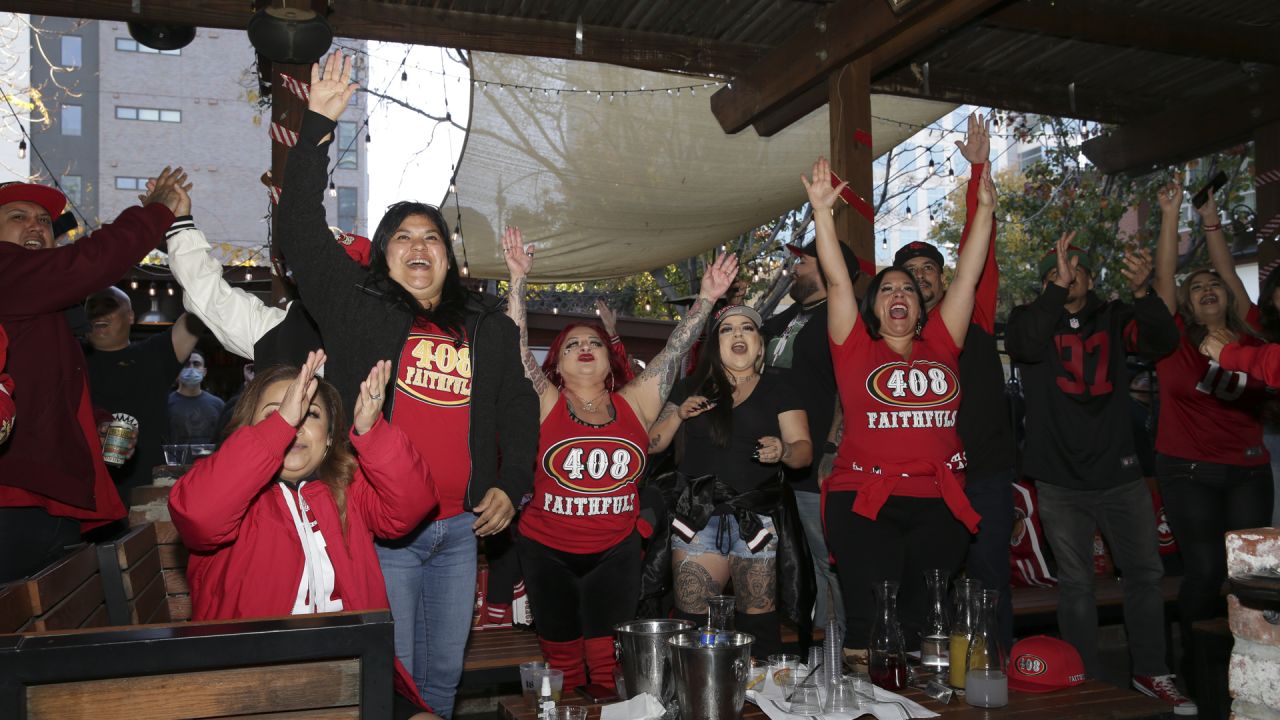 49ers x Cowboys, Watch Party