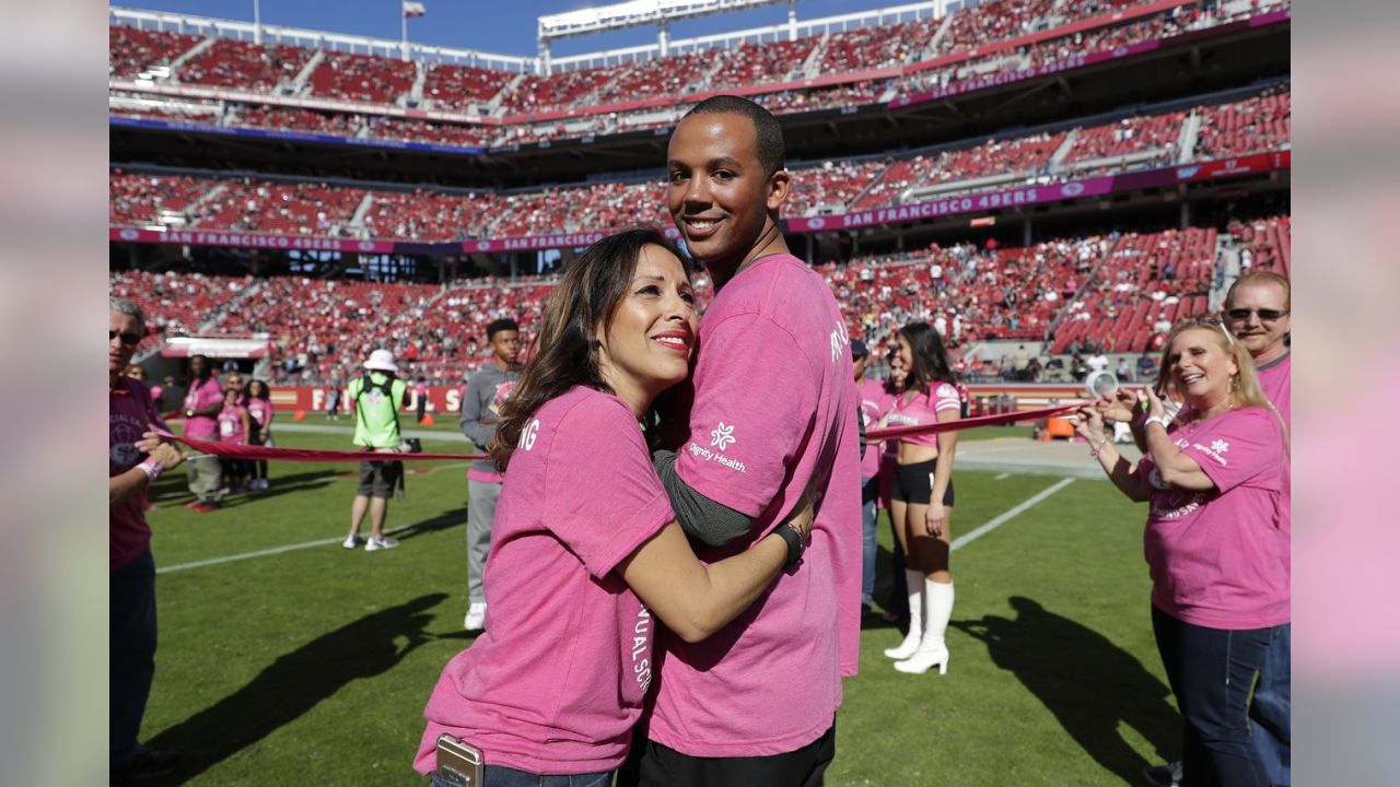 49ers Honor Breast Cancer Survivors at Halftime