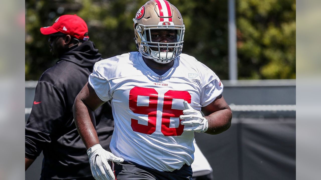 Jaquiski Tartt Gets Hooked up with Pop-Tarts