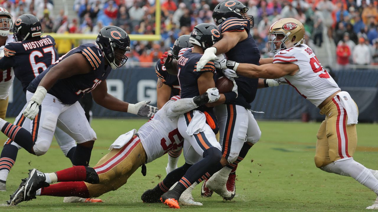 December 23, 2018: Members of the Chicago Bears scuffle with Members of San  Francisco 49ers during the NFL football game between the Chicago Bears and  the San Francisco 49ers at Levi's Stadium