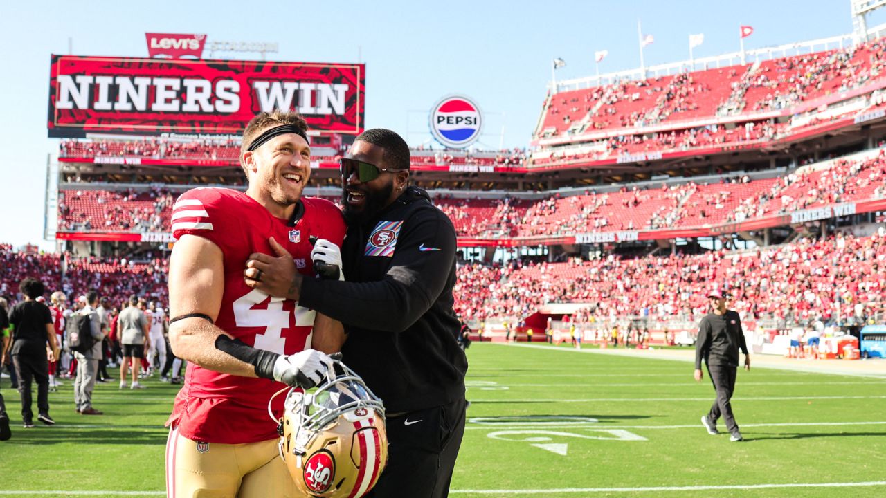 49ers Celebrate Postgame Following 35-16 Win Over Cardinals 