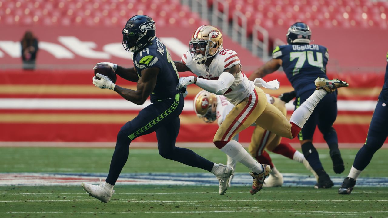 San Francisco 49ers at Seattle Seahawks Game Images (Week 17)