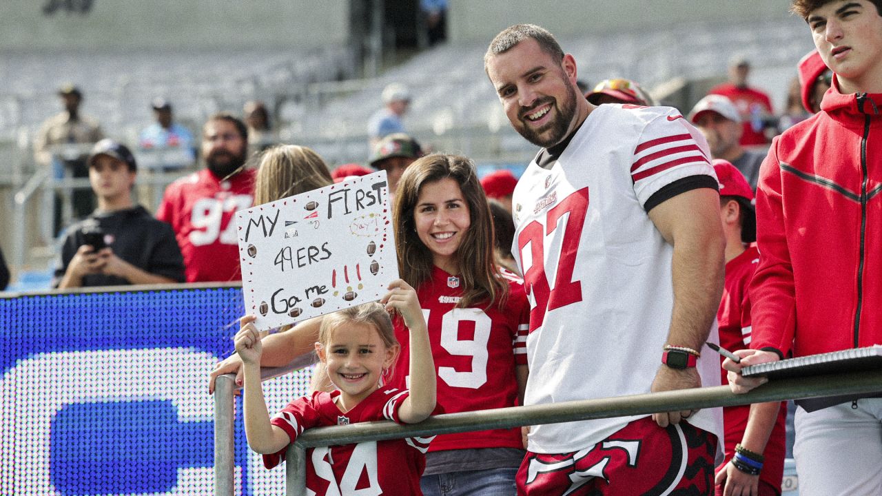 Disappointing': 49ers fans take over BofA Stadium as interest wanes for  losing Panthers