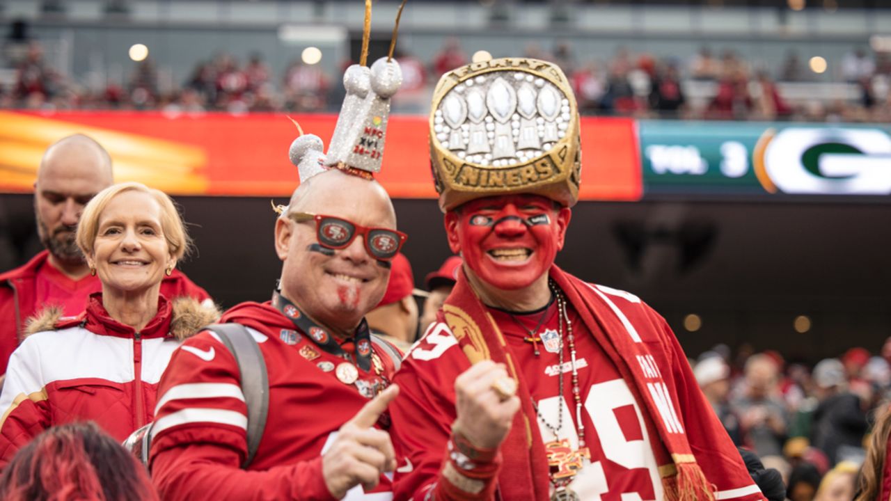 Congrats to @49ers OT @jstaley74 on receiving the #NFLWayToPlay Award for  the Championship Round! 