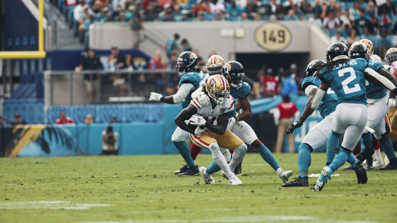 Jacksonville Jaguars vs. Cleveland Browns. Fans support on NFL Game.  Silhouette of supporters, big screen with two rivals in background Stock  Photo - Alamy