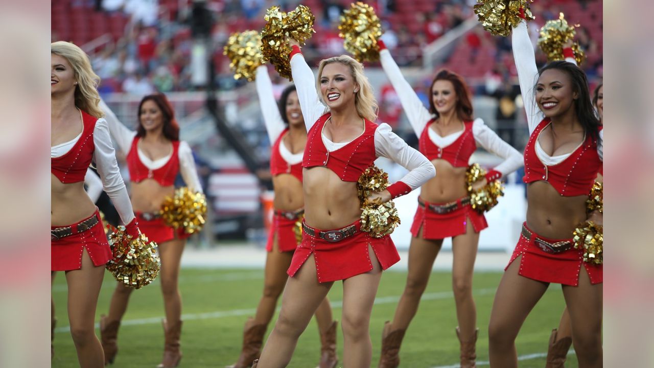 A general view of San Francisco 49ers Gold Rush Cheerleaders outfit Stock  Photo - Alamy