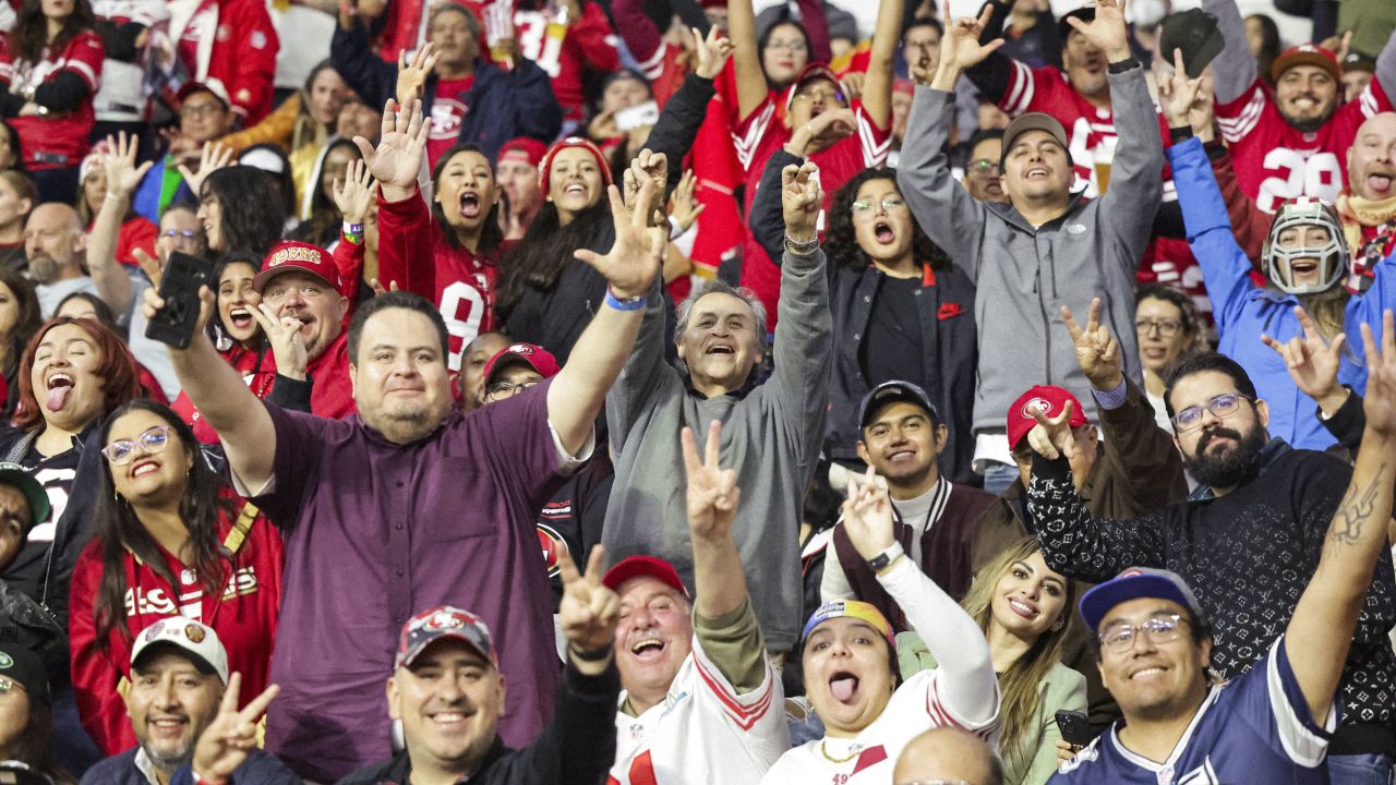 49ers players, coach praise Mexico City fans for Monday night's turnout -  Sactown Sports