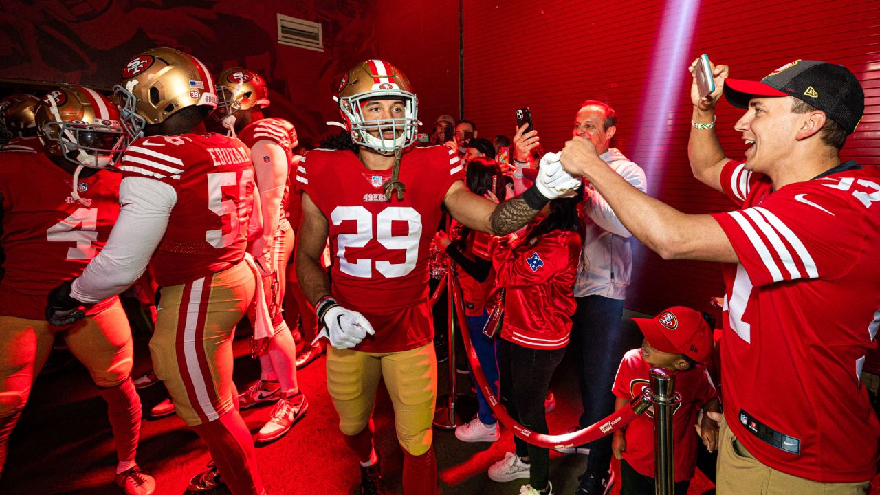 49ers' Taybor Pepper Celebrates New Contract With Hilarious Video