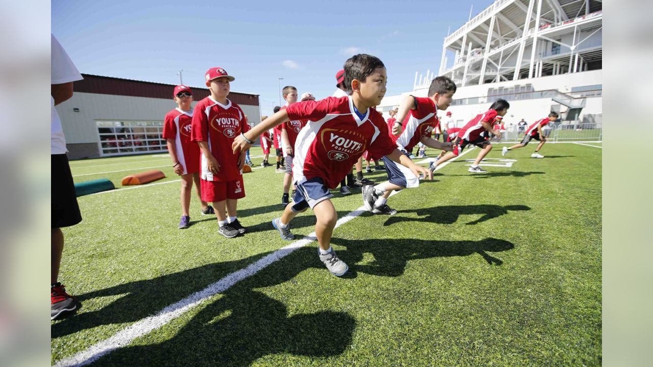 San Francisco 49ers host youth football camp at Levi's Stadium