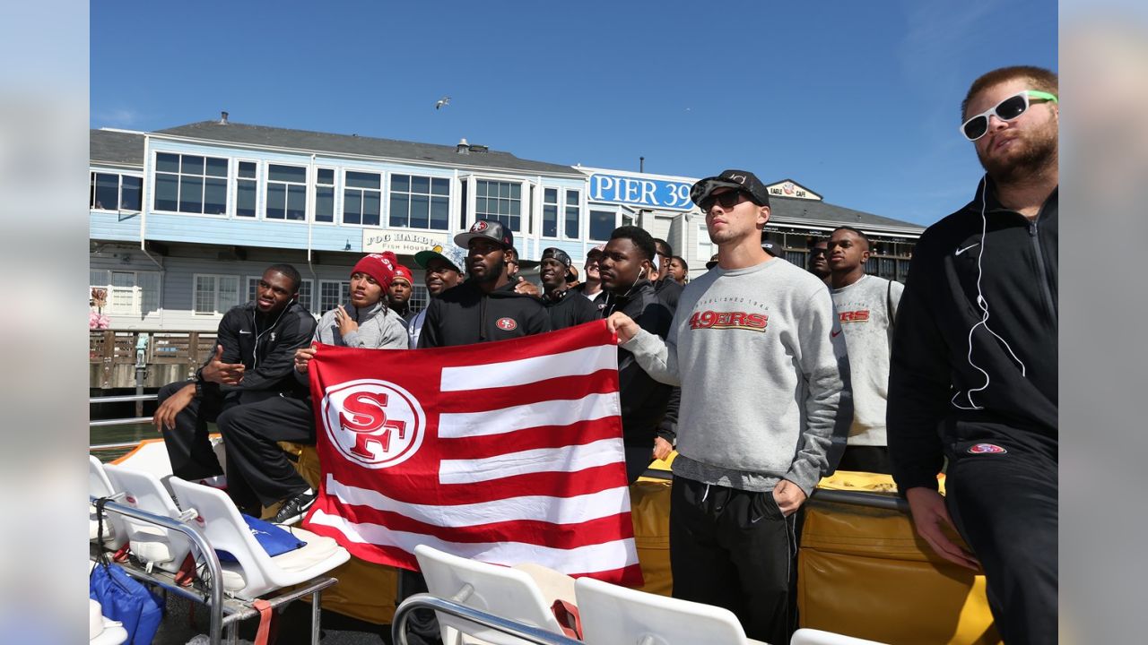 49ers Unveil the Faithful Flag