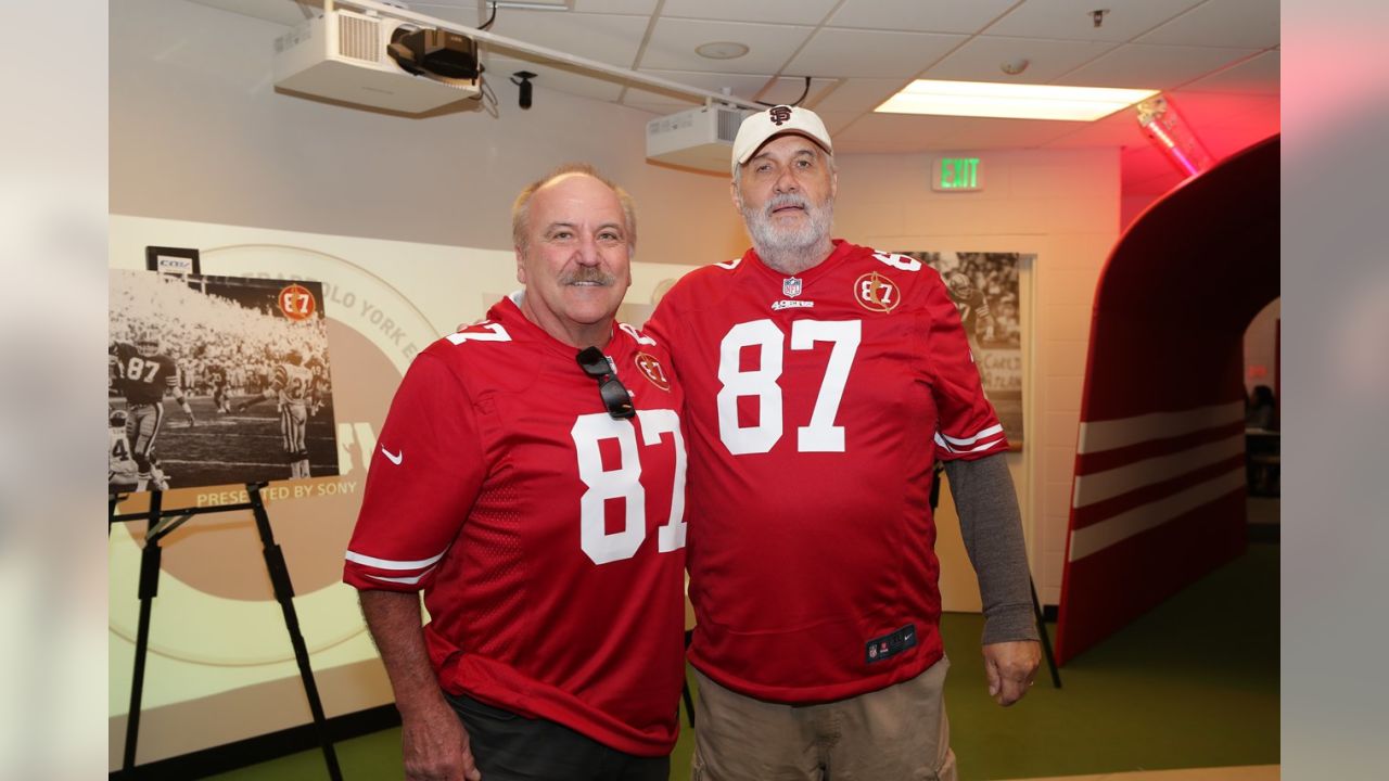 49ers news: Dwight Clark's heartwarming connection to a lifelong