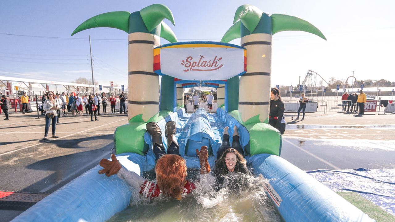 49ers Faithful Slip And Slide Into The Divisional Round At Playoff