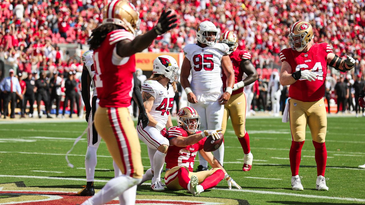 Arizona Cardinals vs. San Francisco 49ers. Fans support on NFL Game.  Silhouette of supporters, big screen with two rivals in background Stock  Photo - Alamy