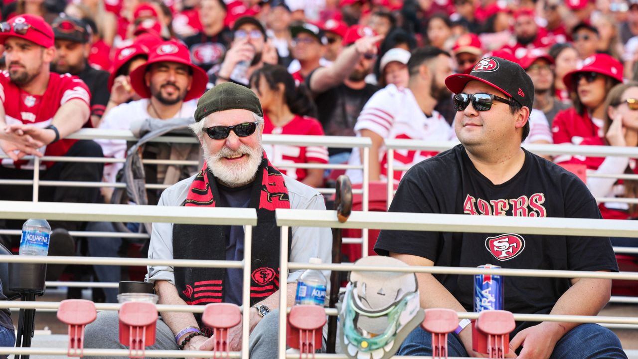 \ud83d\udce3 49ers Faithful Bring High Energy to Levi's\u00ae Stadium