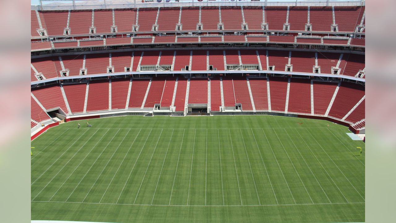 49ers Paint Yard-lines on Levi's Stadium Field