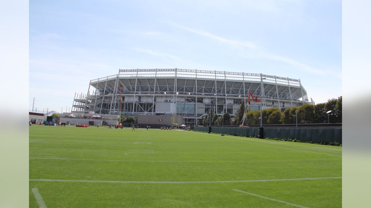 SUPER BOWL WATCH PARTY in Levi's Stadium in Santa Clara at Bourbon