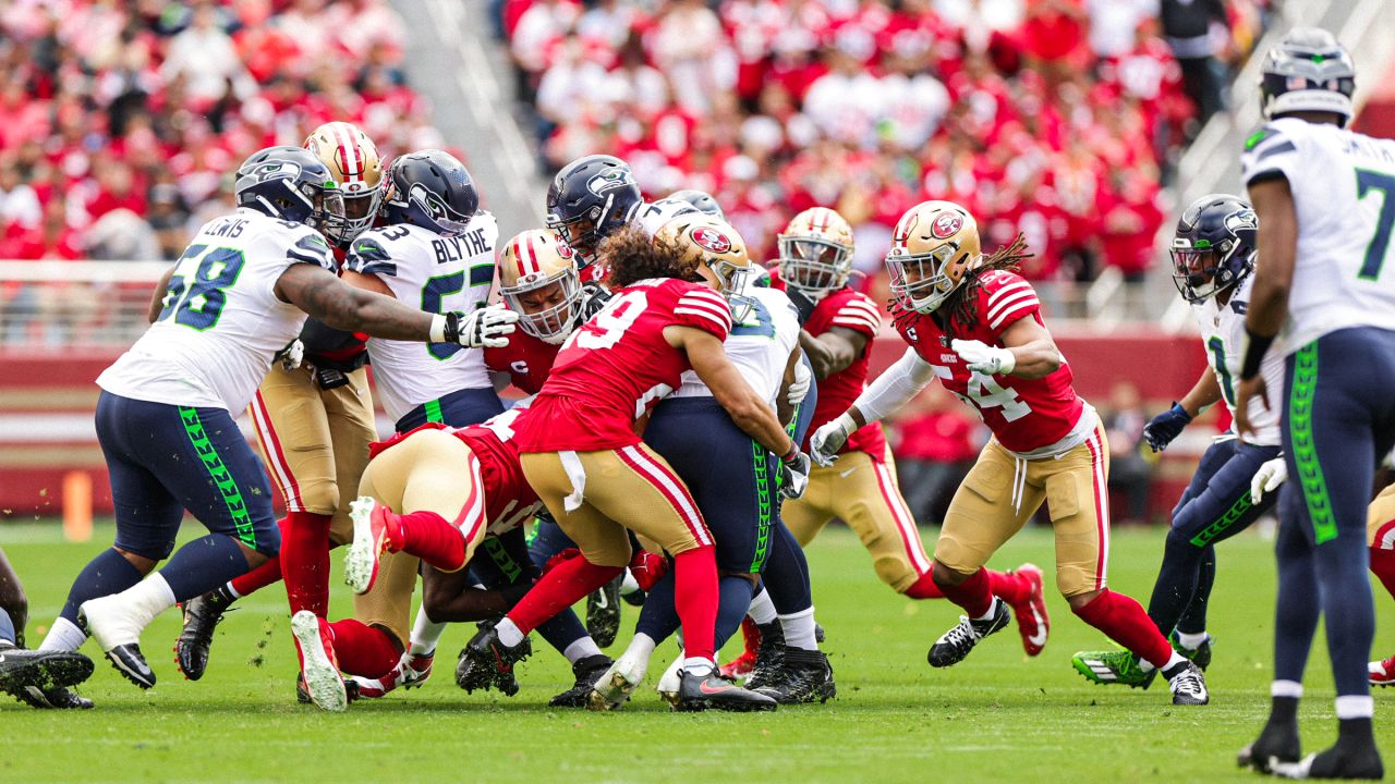 San Francisco 49ers vs. Seattle Seahawks. NFL Game. American Football  League match. Silhouette of professional player celebrate touch down.  Screen in Stock Photo - Alamy