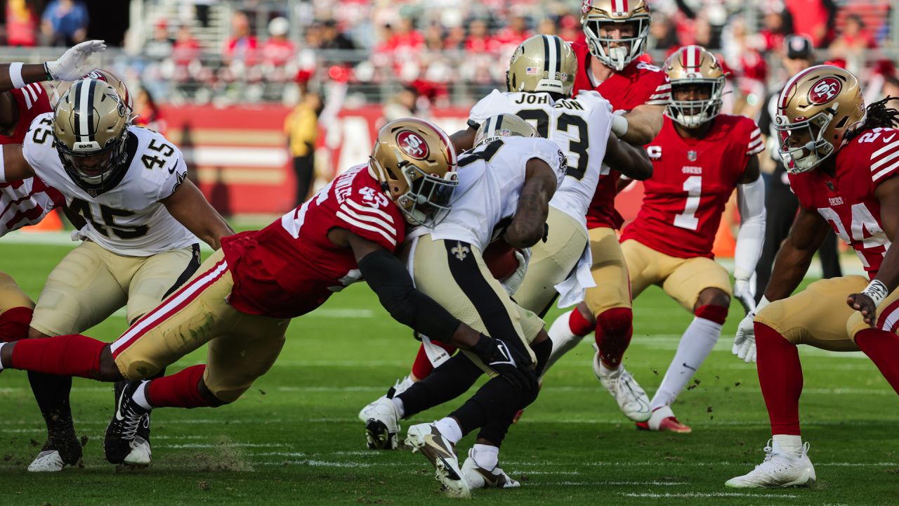 New Orleans Saints vs. San Francisco 49ers. NFL Game. American Football  League match. Silhouette of professional player celebrate touch down.  Screen i Stock Photo - Alamy