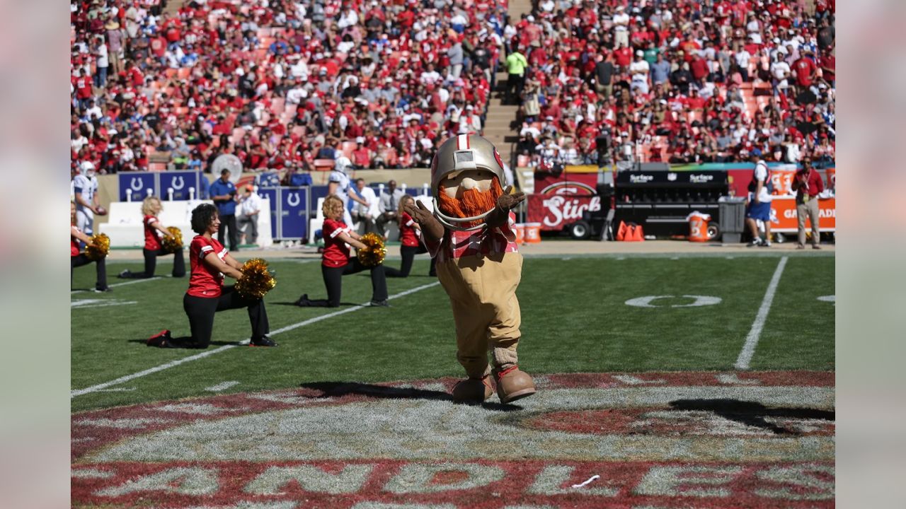 The Costume Lounge: AKD Founder Celebrates 49ers Gold Rush 30th