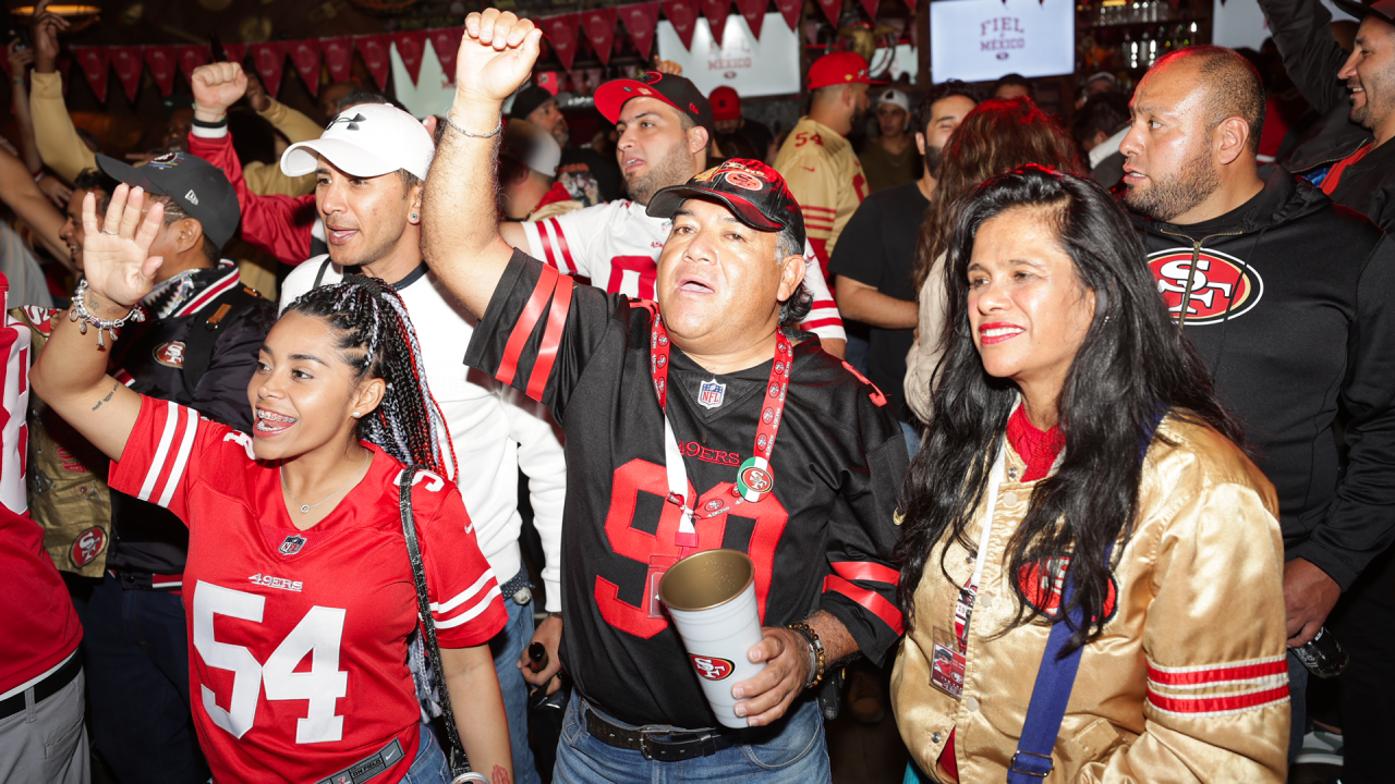 La Casa de los 49ers! Official home base for 49ers fans in México City.  Appearances by 49ers alumni, free giveaways, DJ and much more. This is  going on all weekend and the