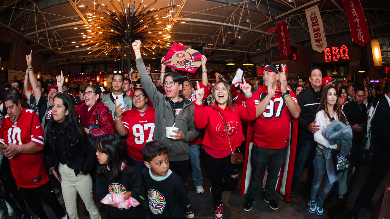 La Casa de los 49ers! Official home base for 49ers fans in México City.  Appearances by 49ers alumni, free giveaways, DJ and much more. This is  going on all weekend and the