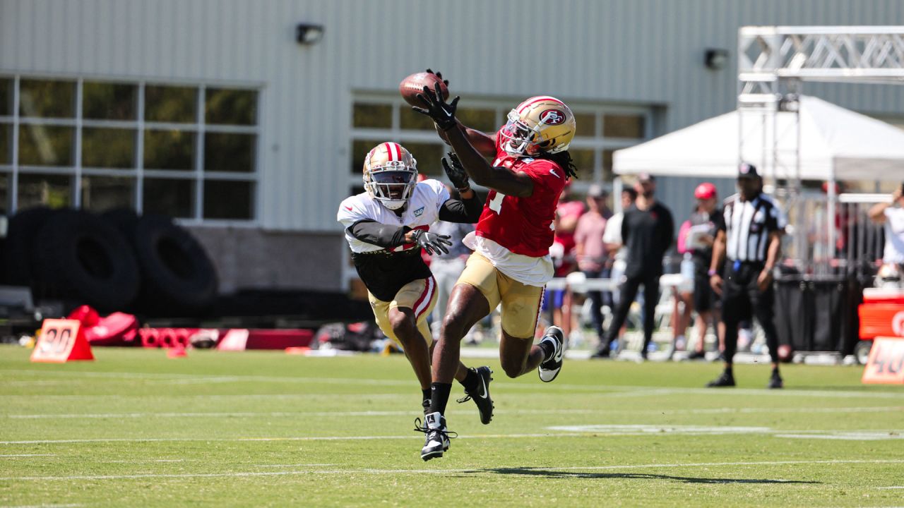 San Francisco 49ers' Alfredo Gutierrez takes part in drills during the NFL  team's football training camp in Santa Clara, Calif., Tuesday, Aug. 1,  2023. (AP Photo/Jeff Chiu Stock Photo - Alamy