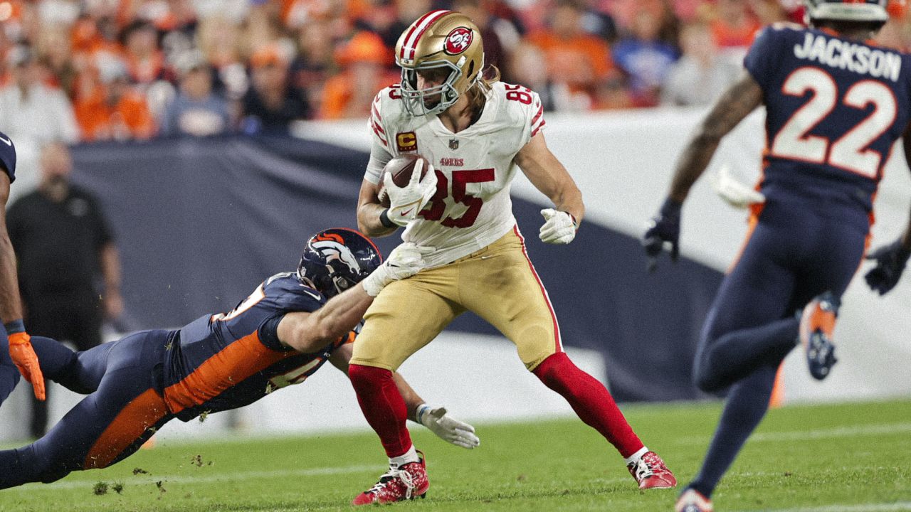 American Football - NFL - San Francisco 49ers v Denver Broncos - Wembley  Stadium Stock Photo - Alamy