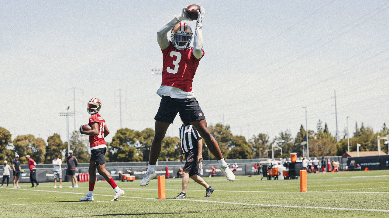 San Francisco 49ers' Taysir Mack runs a drill at the NFL team's