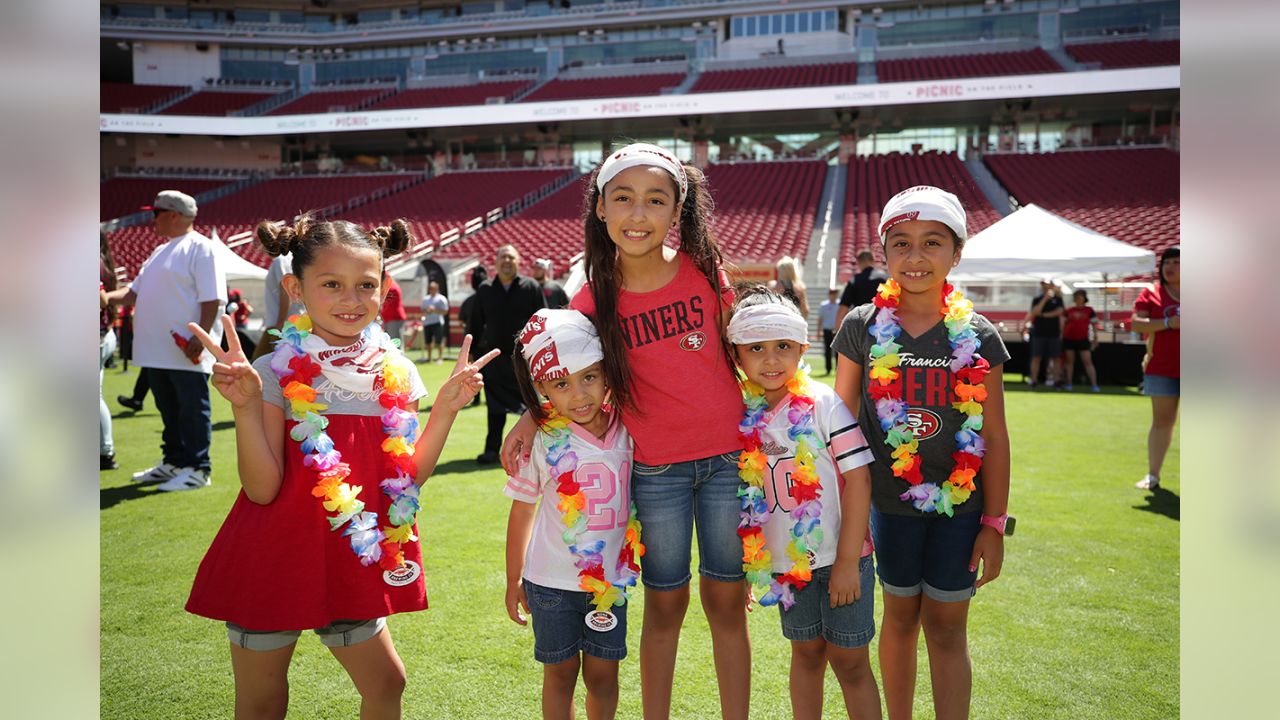 49ers Foundation Presents Picnic on the Field