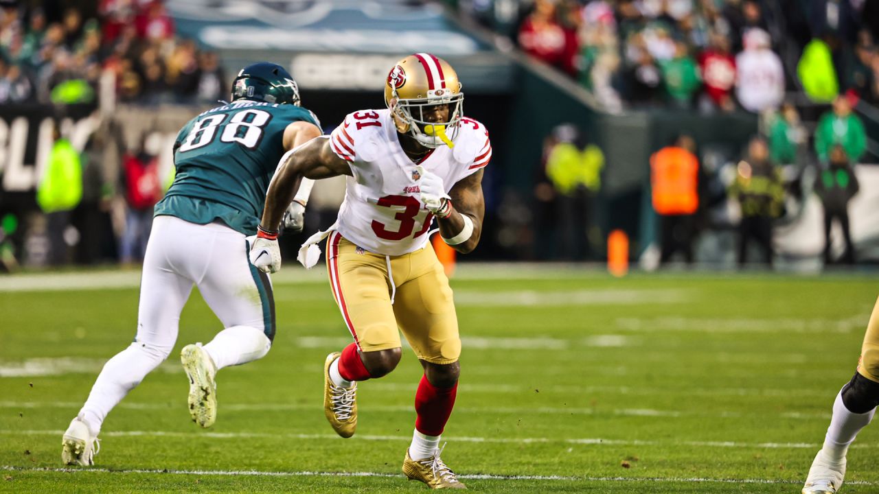 San Francisco 49ers running back Christian McCaffrey (23) in action during  the NFC Championship NFL football game against the Philadelphia Eagles,  Sunday, Jan. 29, 2023, in Philadelphia. (AP Photo/Chris Szagola Stock Photo  - Alamy