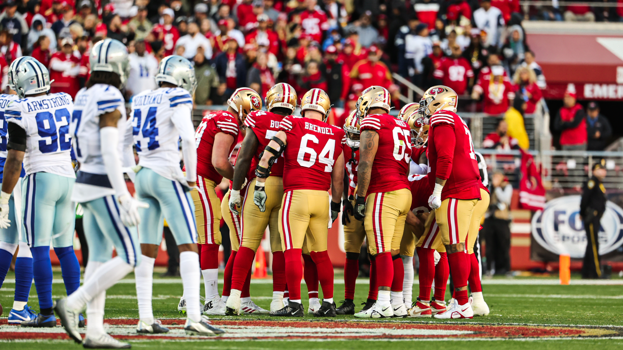 Dallas Cowboys linebacker Micah Parsons (11) during an NFL divisional round  playoff football game against the San Francisco 49ers in Santa Clara,  Calif., Sunday, Jan. 22, 2023. (AP Photo/Godofredo A. Vásquez Stock