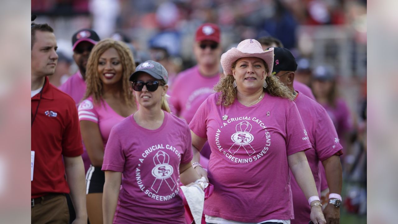 49ers Honor Breast Cancer Survivors at Halftime