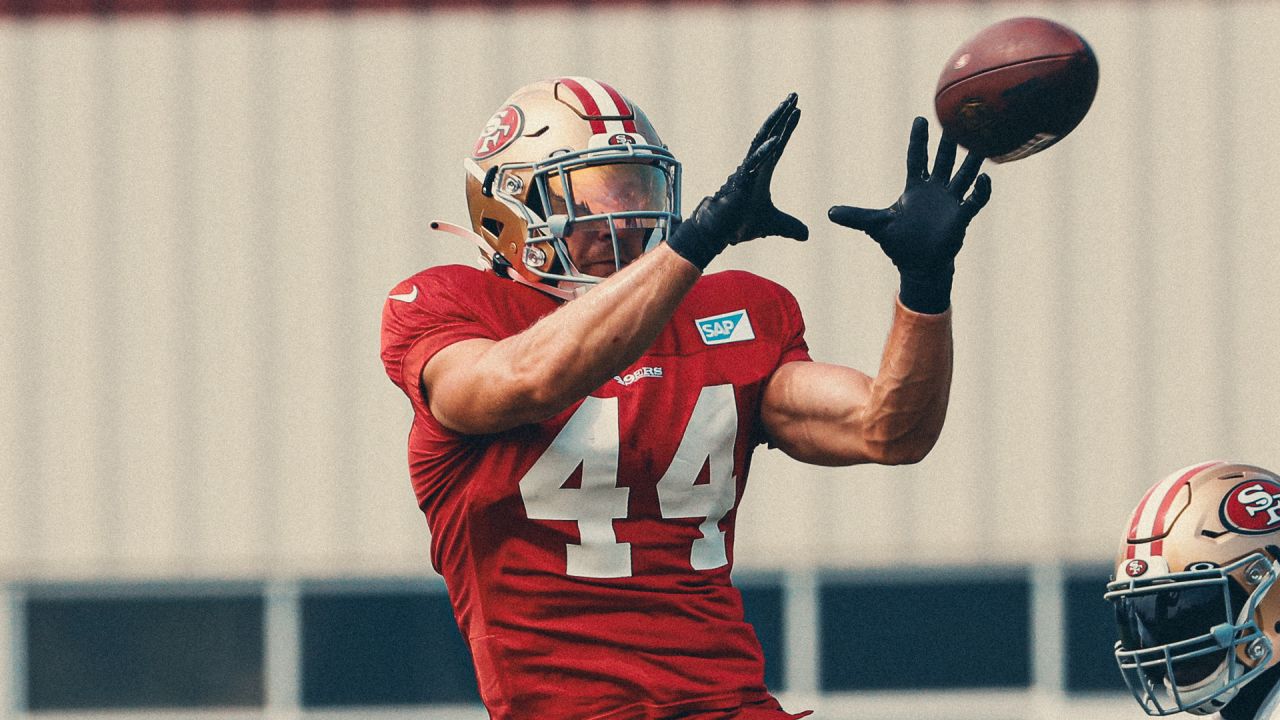 San Francisco 49ers wide receiver Tay Martin (83) runs with the ball during  the NFL football team's training camp in Santa Clara, Calif., Monday, Aug.  1, 2022. (AP Photo/Josie Lepe Stock Photo - Alamy