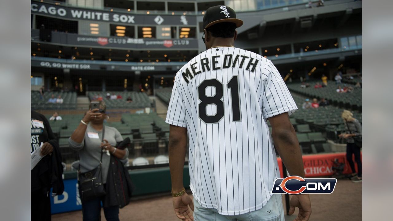 Cam Meredith throws first pitch at White Sox game